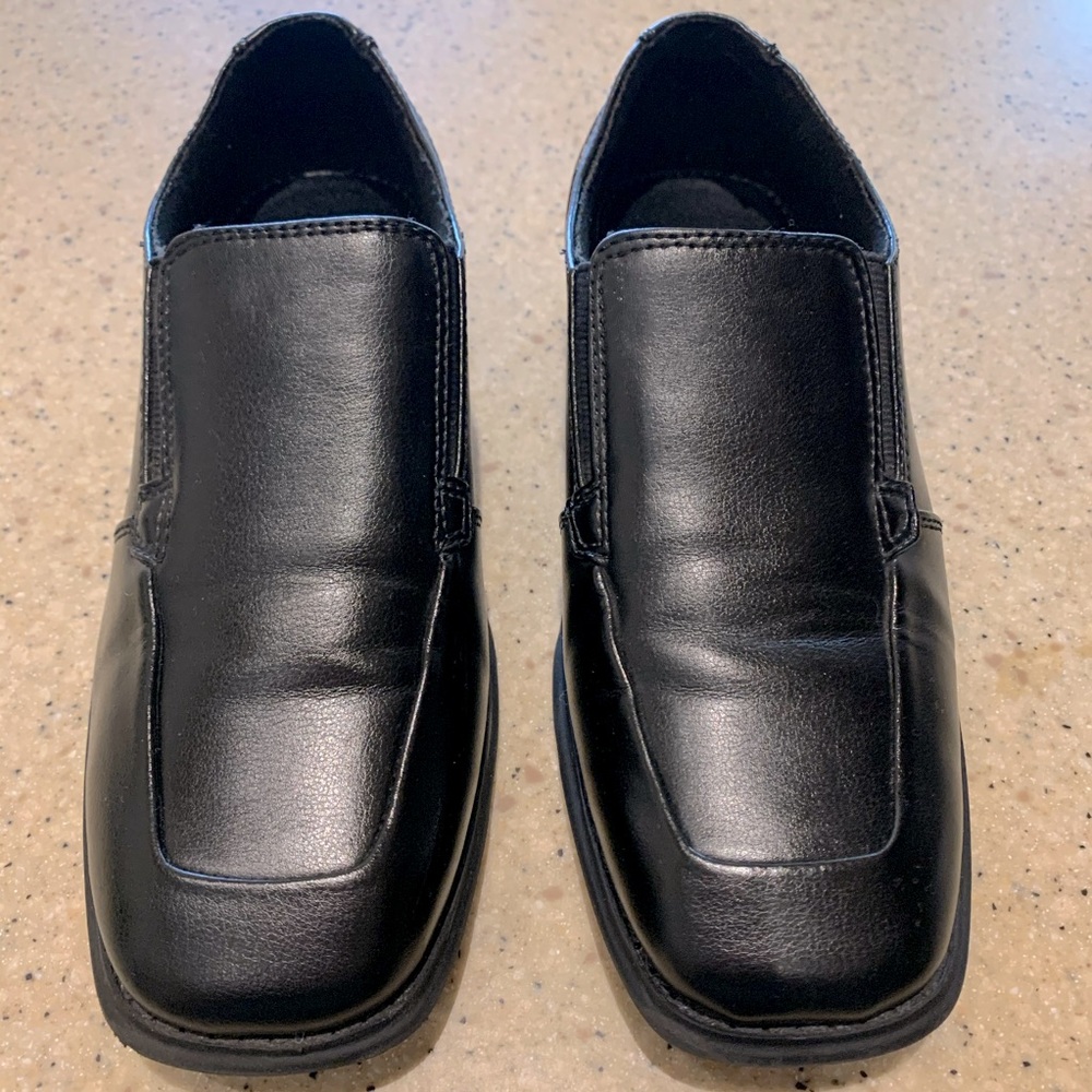 **LIKE NEW** 🍁 Boy's Black Dress Shoes